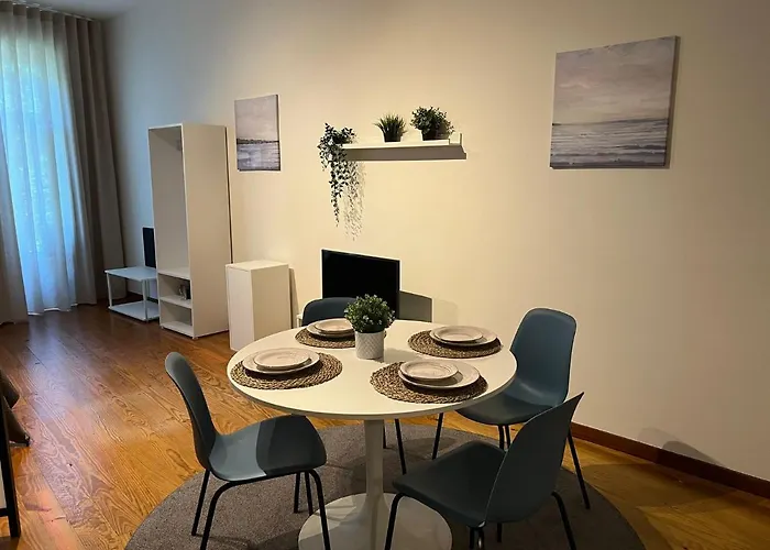 Clerigos B Centro Do شقة